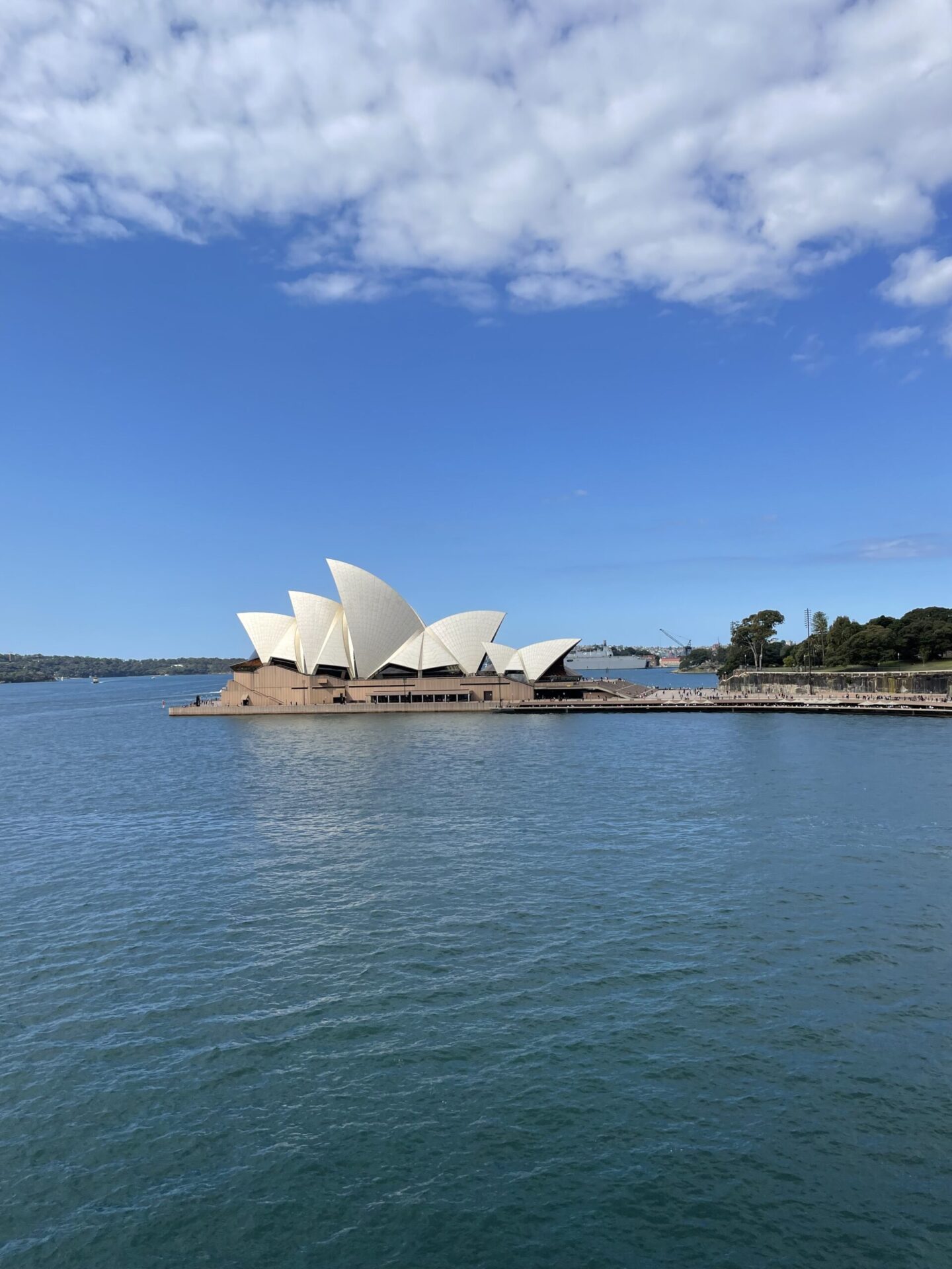 Travel guide for Australia and Pacific